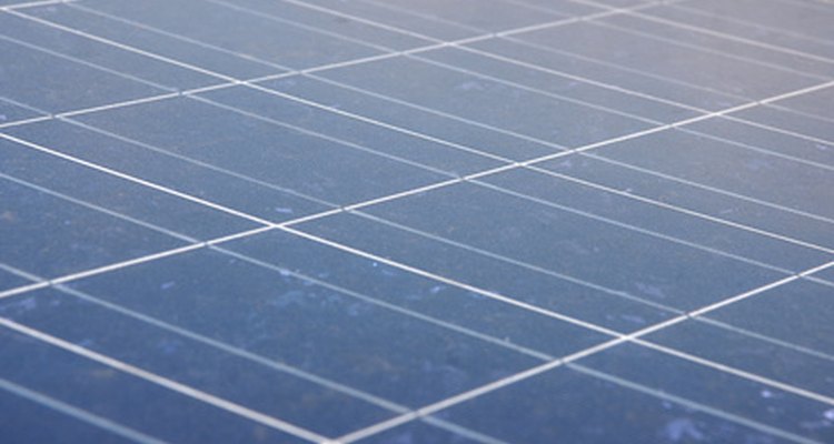 Los paneles solares son una forma amigable con el medio ambiente de darle energía tus aparatos.