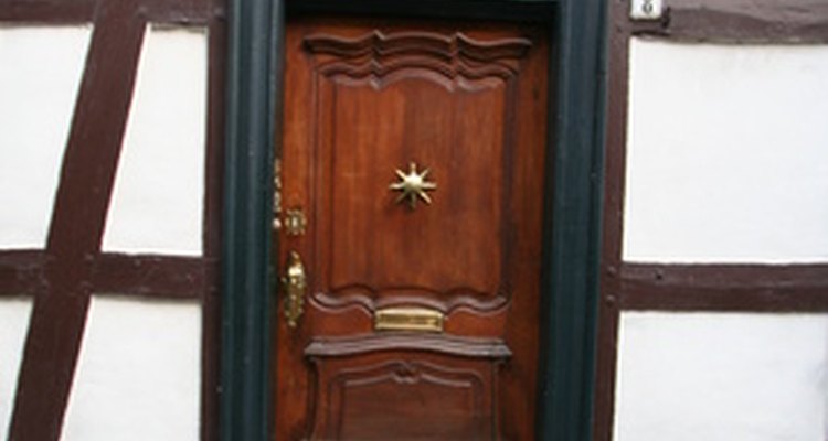 Old houses often have uneven walls.