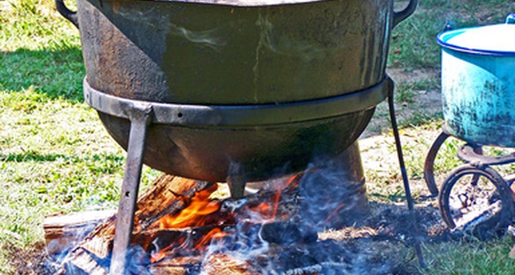 No más calentar el agua del baño en un hervidor sobre llamas abiertas.