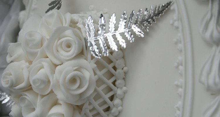 Puedes crear hermosas rosas con Mazapán.