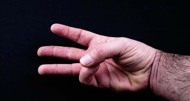Los gestos de manos astutos son de gran ayuda cuando juegas a juegos de comunicación no verbal.