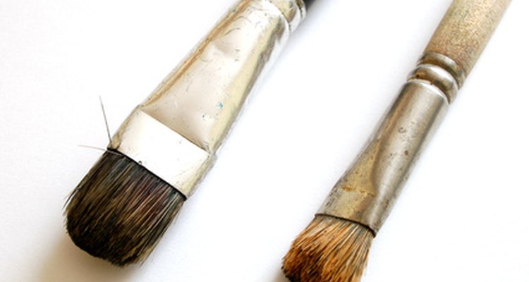 Use tinta preta para fazer a faca parecer mais autêntica