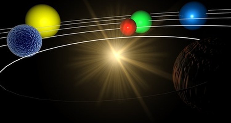 Um móbile do sistema solar possui vários corpos celestes de diferentes tamanhos