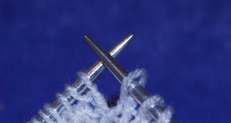 You can knit a hat easily by using only the knit stitch.