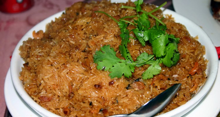 El arroz frito tiene tradicionalmente aceite de cacahuete.