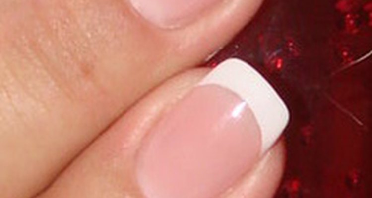 Asegúrate de que las uñas falsas coincidan con las naturales.