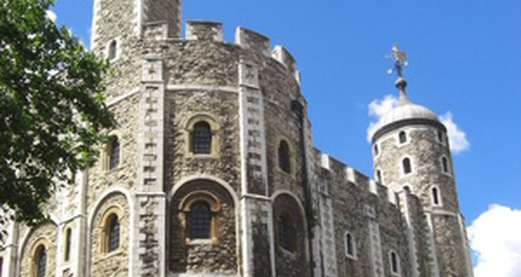 Ravens guard the Tower and the kingdom.