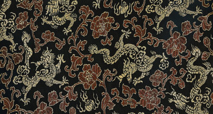 El antiguo símbolo chino del dragón puede ser incorporado a telas modernas.