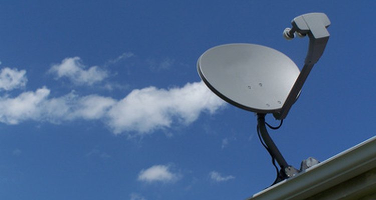 As conexões de internet banda larga via satélite possuem vantagens e desvantagens