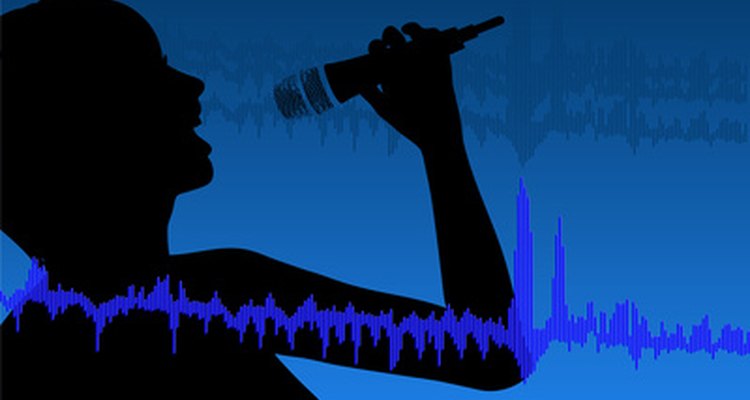 Acalmar a voz antes de cantar ajuda a melhorar o som e a saúde de sua garganta