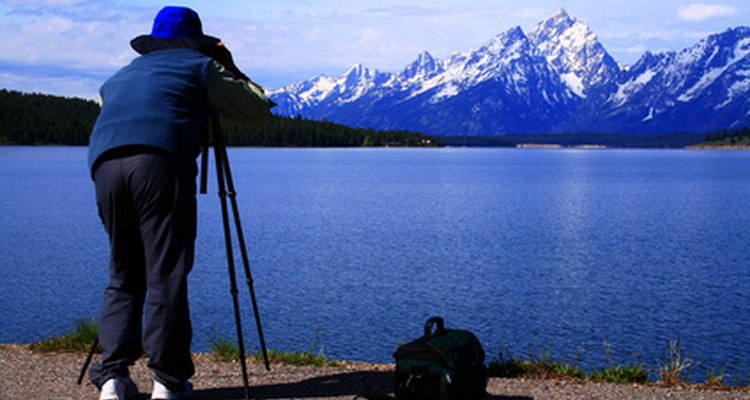 Replacing your tripod head quickly gets you back to taking pictures.