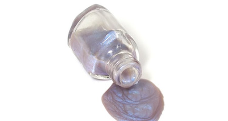 A parafina líquida é um líquido oleoso, transparente e incolor