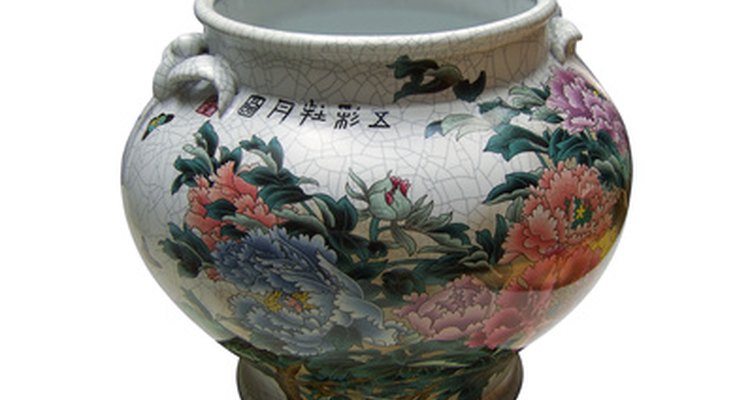 Chokin art decorates vases, plates and clocks.