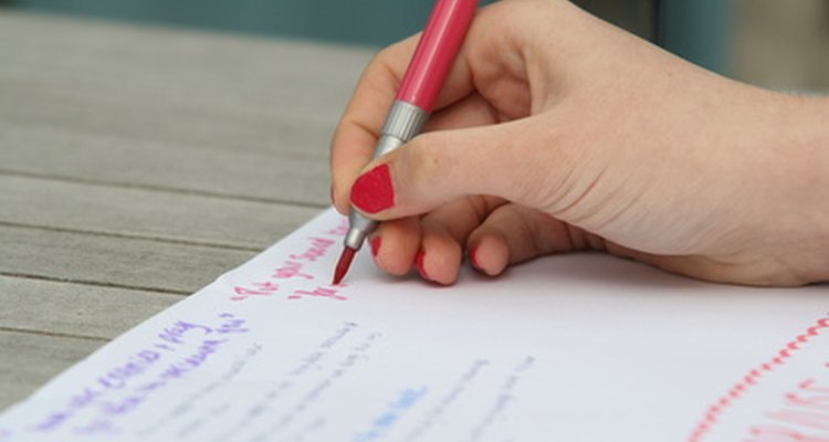 Ensinar a crianças os passos de como escrever uma redação narrativa é tão fácil quanto fazer um esboço