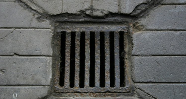 Remove storm drain odours with natural ingredients.