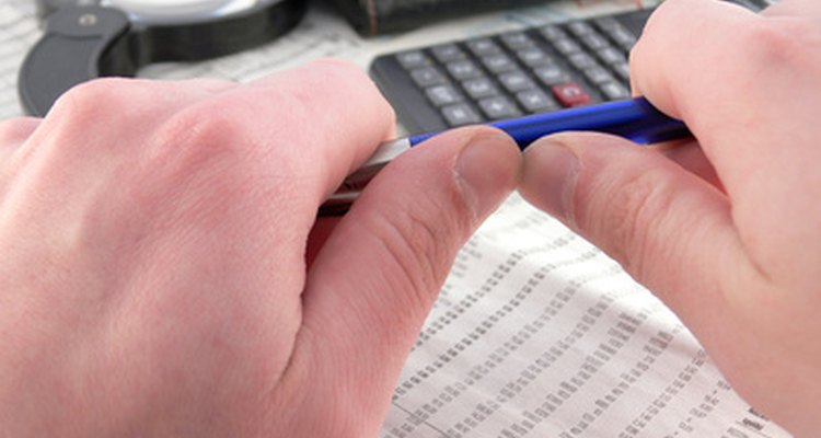 Você está transferindo (codificando) suas notas de pesquisa para o formato eletrônico para serem analisados empiricamente