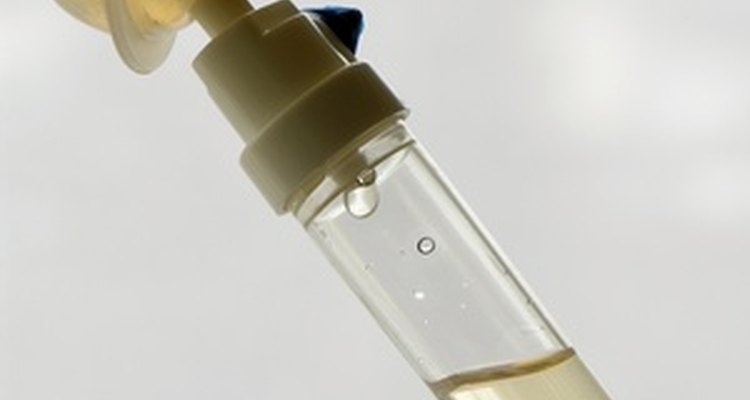 Os fluidos podem administrados em injeções subcutâneas ou intravenosas