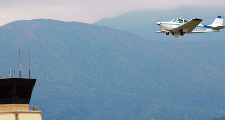 Las cartas Jepp ofrecen a los pilotos información sobre el aterrizaje y despegue cuando se aproximan a los aeropuertos.