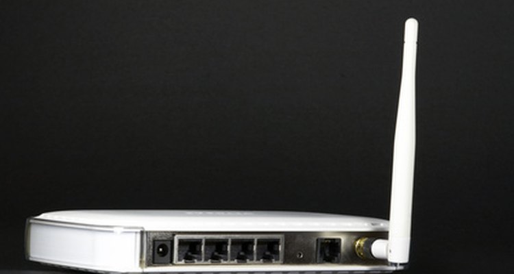 Os roteadores usam endereços DHCP para outorgar aos computadores acesso à rede