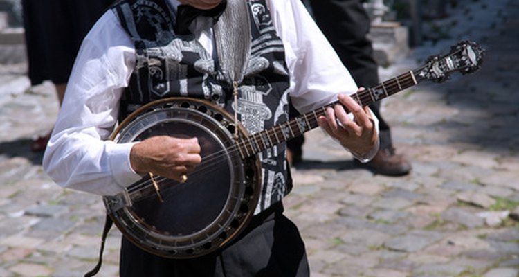Armrests are used to provide comfort on a banjo.