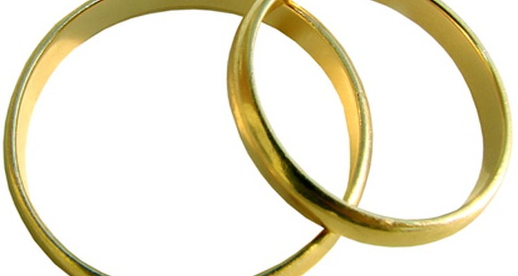 alianças de casamento de ouro