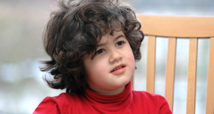 Ofrece a tu hijo muchas oportunidades para practicar habilidades de escucha.