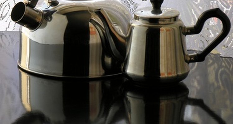 Stainless steel kettles do not rust.