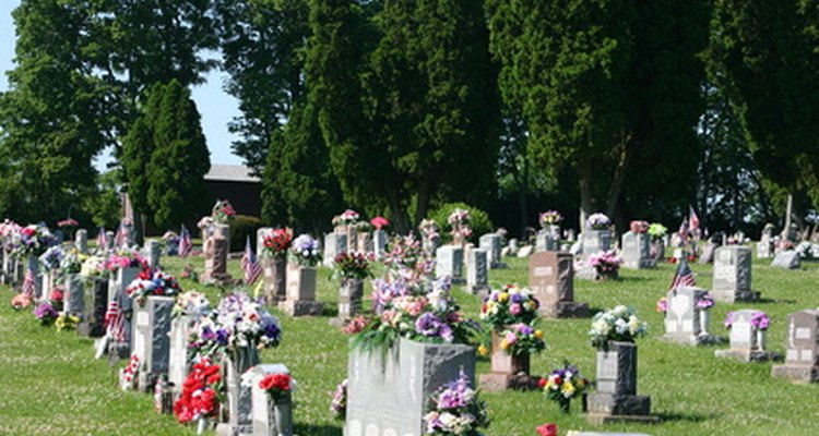 Vístete bien y modestamente para un funeral.