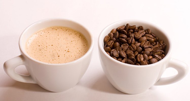 La clave para hacer una buena taza de café con una máquina es usar los ingredientes de mejor calidad.