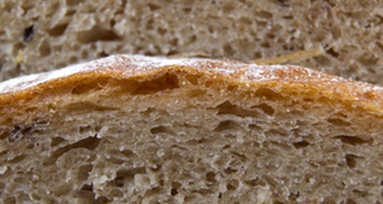 Al añadir proteína se hace más fuerte el pan.
