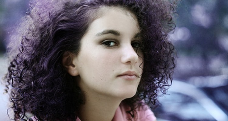 Baking soda is a natural texturizer that softens and lengthens curls.