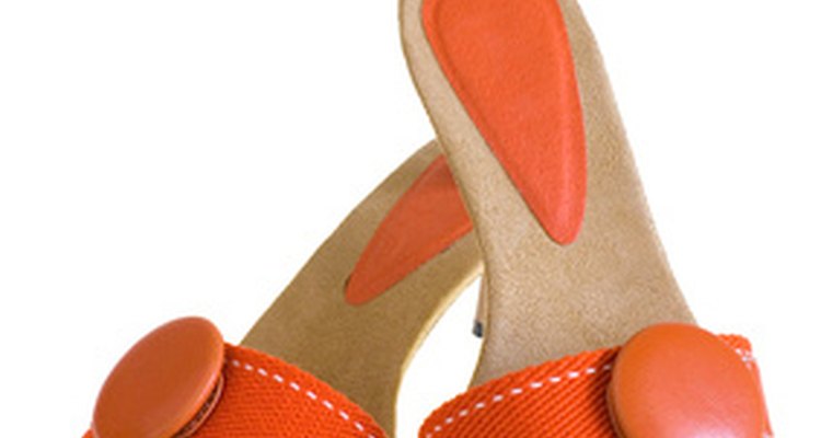 Keep your leather sandals from bleeding.