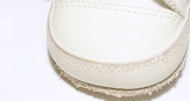 A cloth shoe
