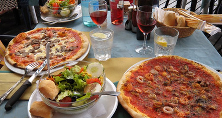 Una comida italiana a menudo comienza con una buena ensalada.
