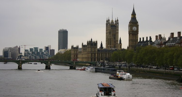 London, city of many attractions for young girls.