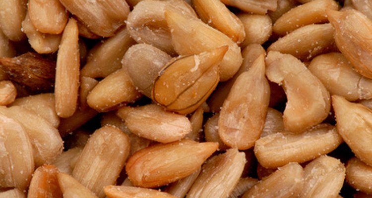 Sementes de girassol cruas são uma fonte natural de betaína