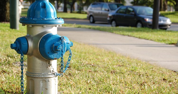 Un hidrante es una pieza de equipo cara y peligrosa.