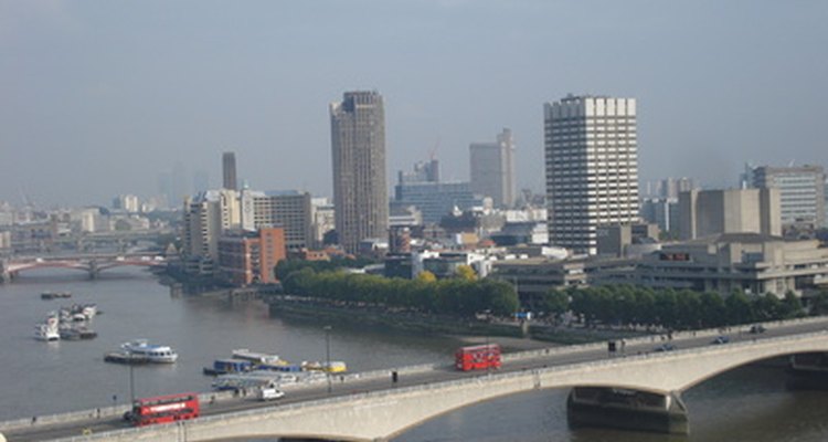 Londres es la ciudad más grande de Inglaterra.