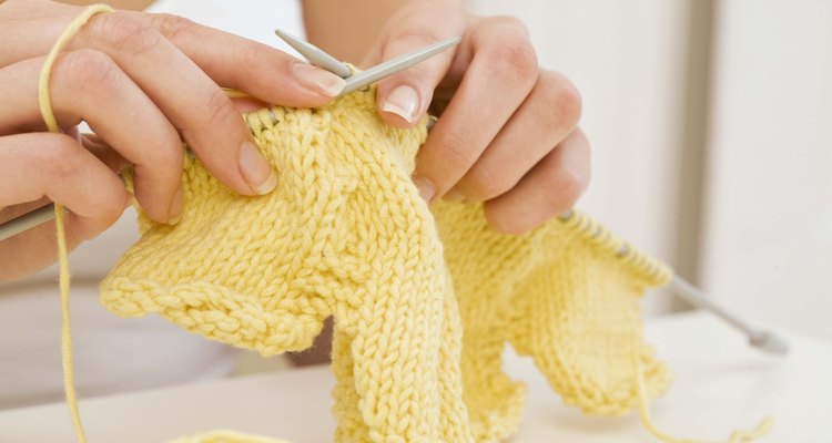 how-to-sew-knitted-pieces-of-blanket-together