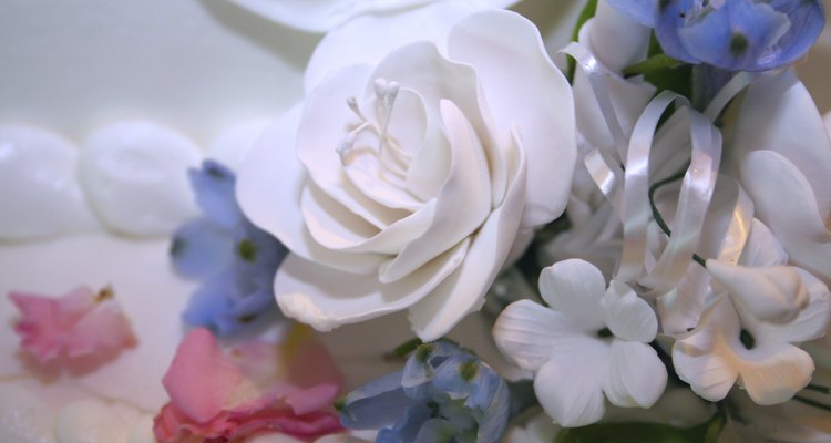 Wedding Cake Icing Roses