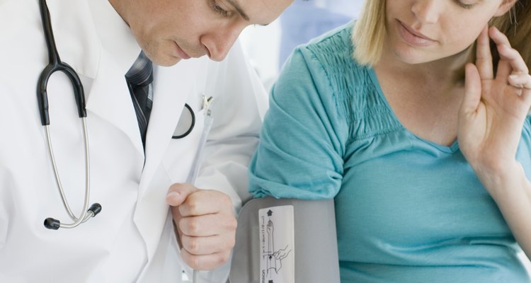 Esteja em contato constante com seu médico no período pós-parto