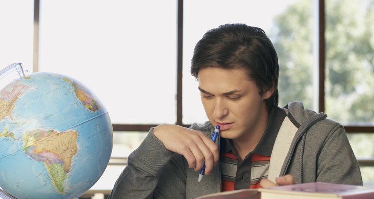 Os diplomas de instituições de ensino credenciadas têm mais chances de serem aceitos por faculdades renomadas e empregadores