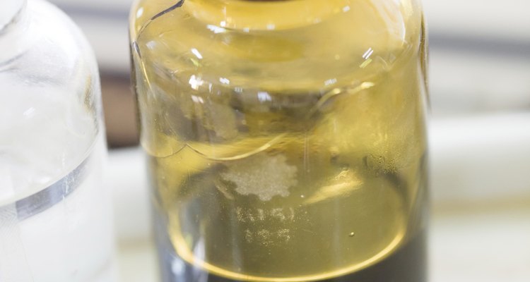 White iodine presents both benefits and risks.