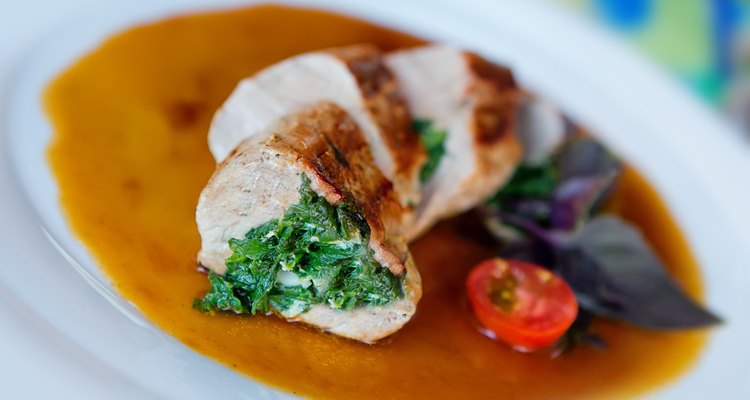 Pork tenderloin with spinach and sauce