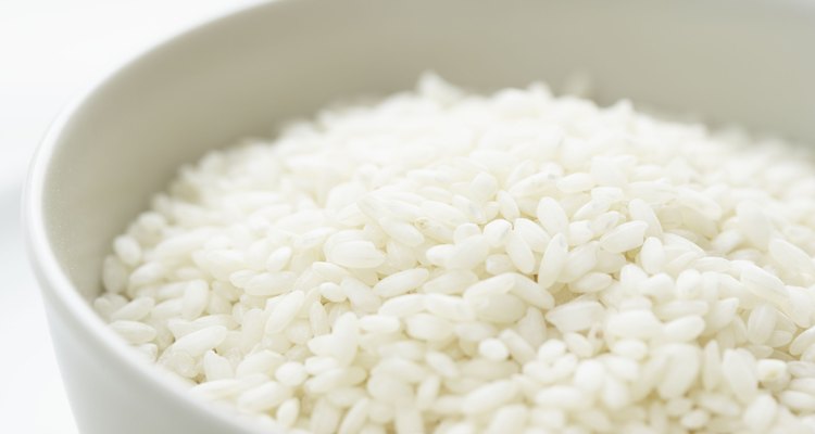 El arroz blanco no es una buena fuente de carbohidratos complejos.