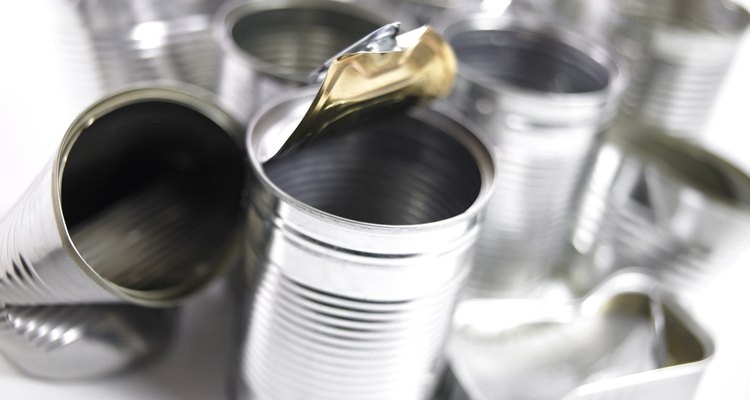 El aluminio es muy usado para procesar o conservar los alimentos.