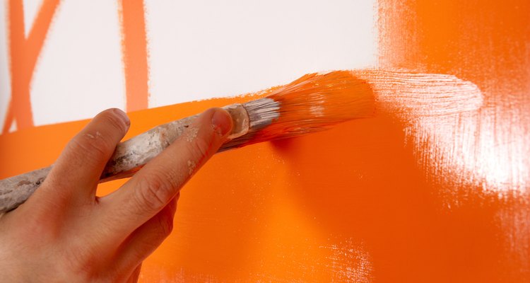 Capas muy finas de pintura pueden hacer que los solventes no perjudiquen la espuma.