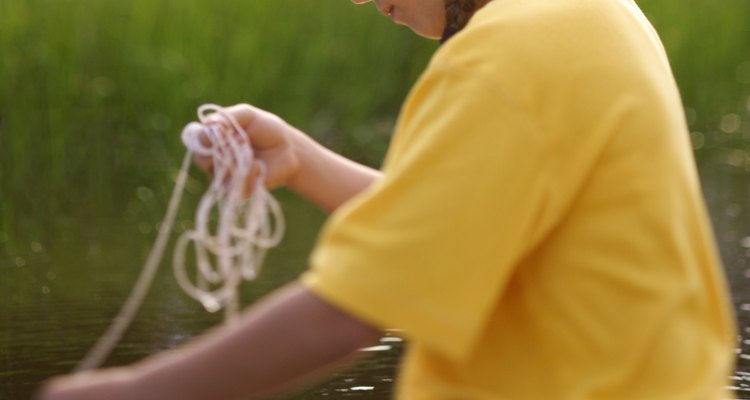 Jogos com cordões são jogados por crianças no mundo inteiro