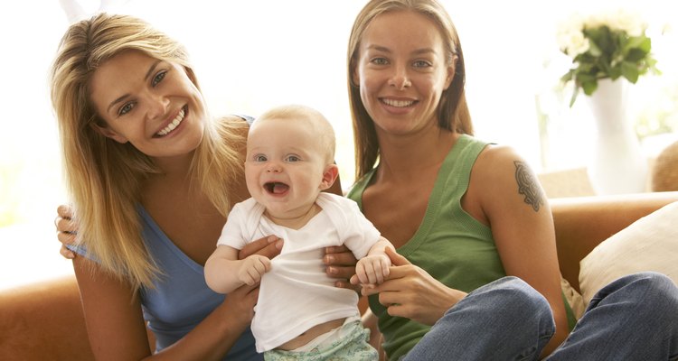 En el momento de la publicación, más de un tercio de las mujeres lesbianas están actualmente criando niños.