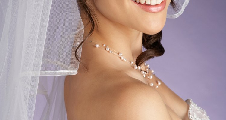 O chiffon é usado em vestidos de noiva e roupas finas
